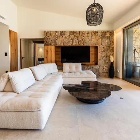 Luxury Les Kiks 5 Chambres, Piscine Chauffee, Lecci