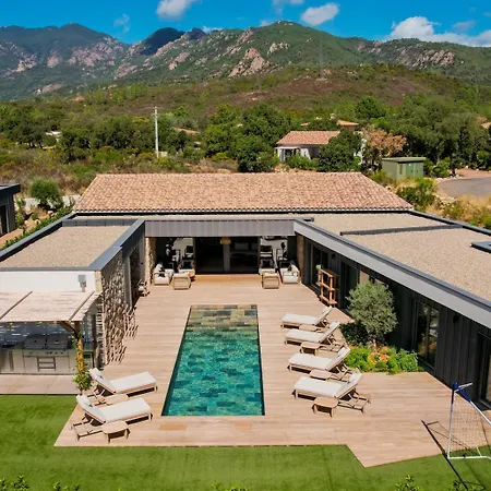 Luxury Les Kiks 5 Chambres, Piscine Chauffee, Villa *