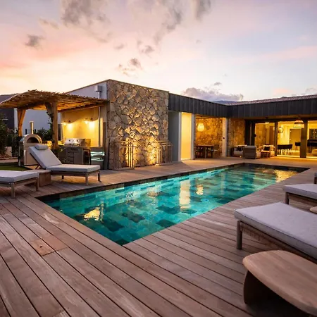 Luxury Les Kiks 5 Chambres, Piscine Chauffee, Villa *