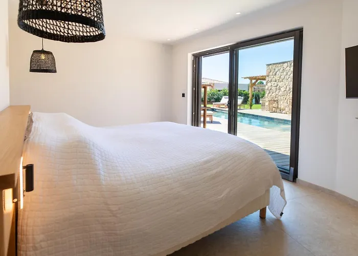 Luxury Les Kiks 5 Chambres, Piscine Chauffee, 别墅