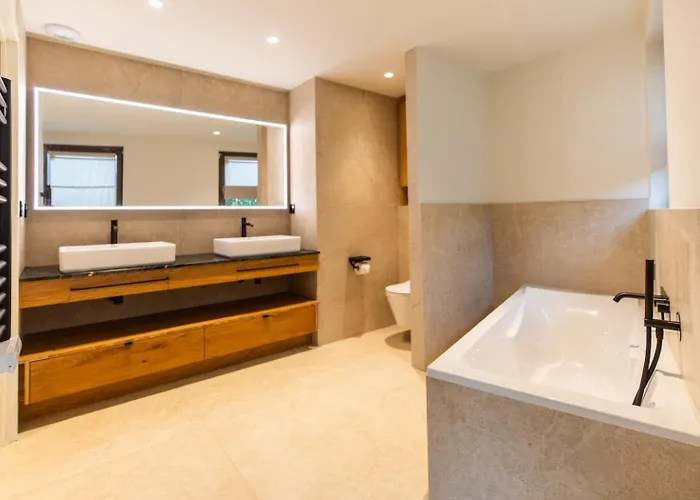 Luxury Les Kiks 5 Chambres, Piscine Chauffée,