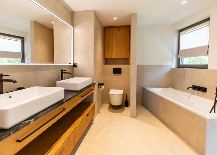 Luxury Les Kiks 5 Chambres, Piscine Chauffée, Lecci